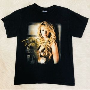 Taylor Swift Fearless Tour T-Shirt Hard to Find